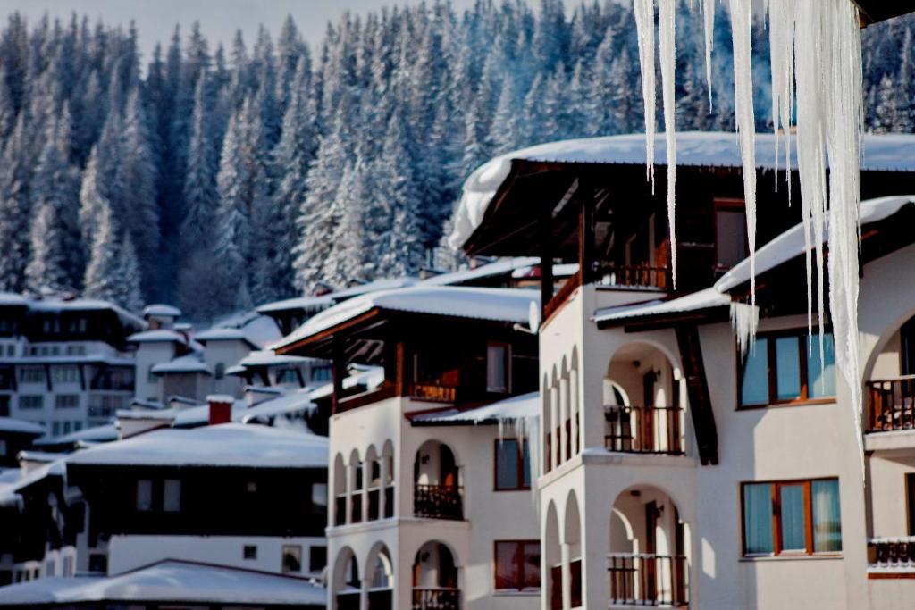 Grand Monastery Hotel Apartments Pamporovo Eksteriør bilde